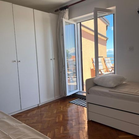 Falcon Mali Losinj Luaran gambar